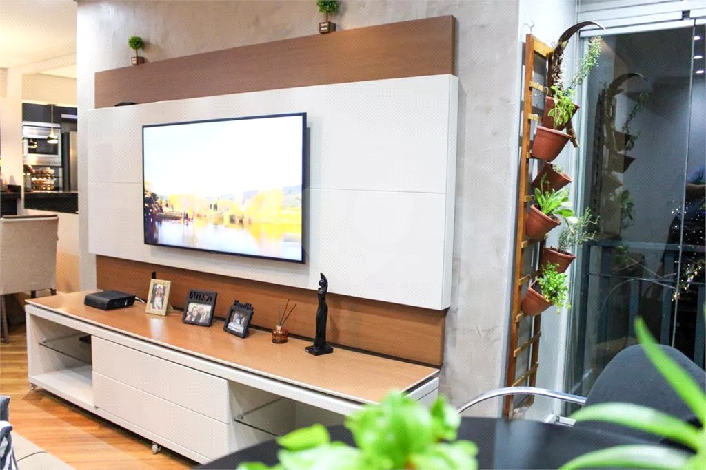 Apartamento à venda com 3 quartos, sendo 1 suíte, em Vila Gustavo, São Paulo, SP