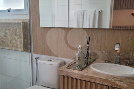 Casa à venda com 3 suítes no condomínio Tirreno, Sorocaba - SP