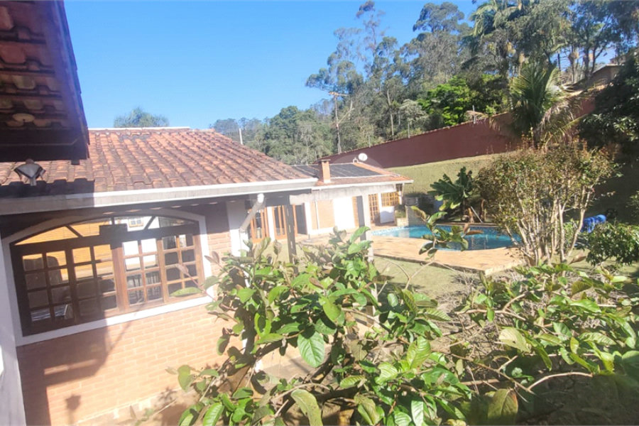 Casa à venda com 3 quartos, sendo 2 suítes,  em Mantiqueira, Mairiporã, SP