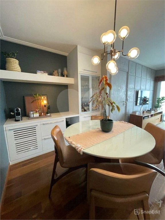 Apartamento à venda com 3 quartos, sendo 1 suíte,  em Indianópolis, São Paulo, SP