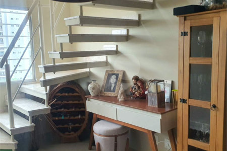 Duplex no Condomínio Monte Dore