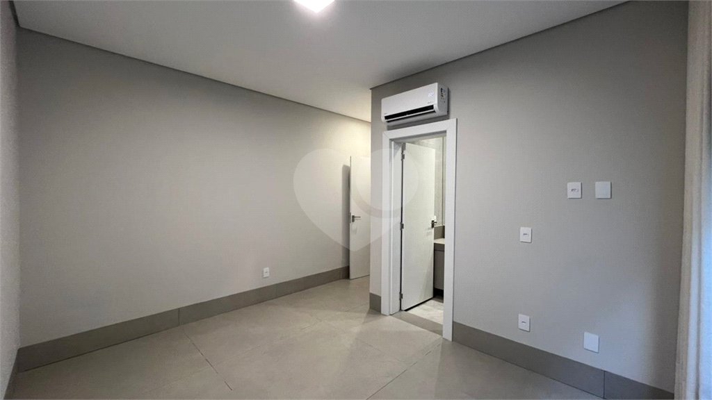 Casa à venda com 3 suítes no condomínio Villa Jardim, Cuiabá - MT