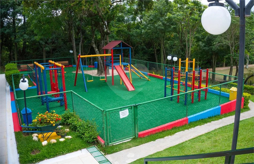 Casa à venda com 4 suítes no condomínio Parque dos Resedas, Itupeva - SP