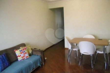 Apartamento à venda com 3 quartos, sendo 1 suíte, em Vila Gustavo, São Paulo, SP