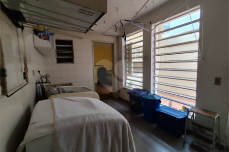 Sobrado à venda com 6 quartos, sendo 4 suítes,  em Instituto de Previdência, São Paulo, SP