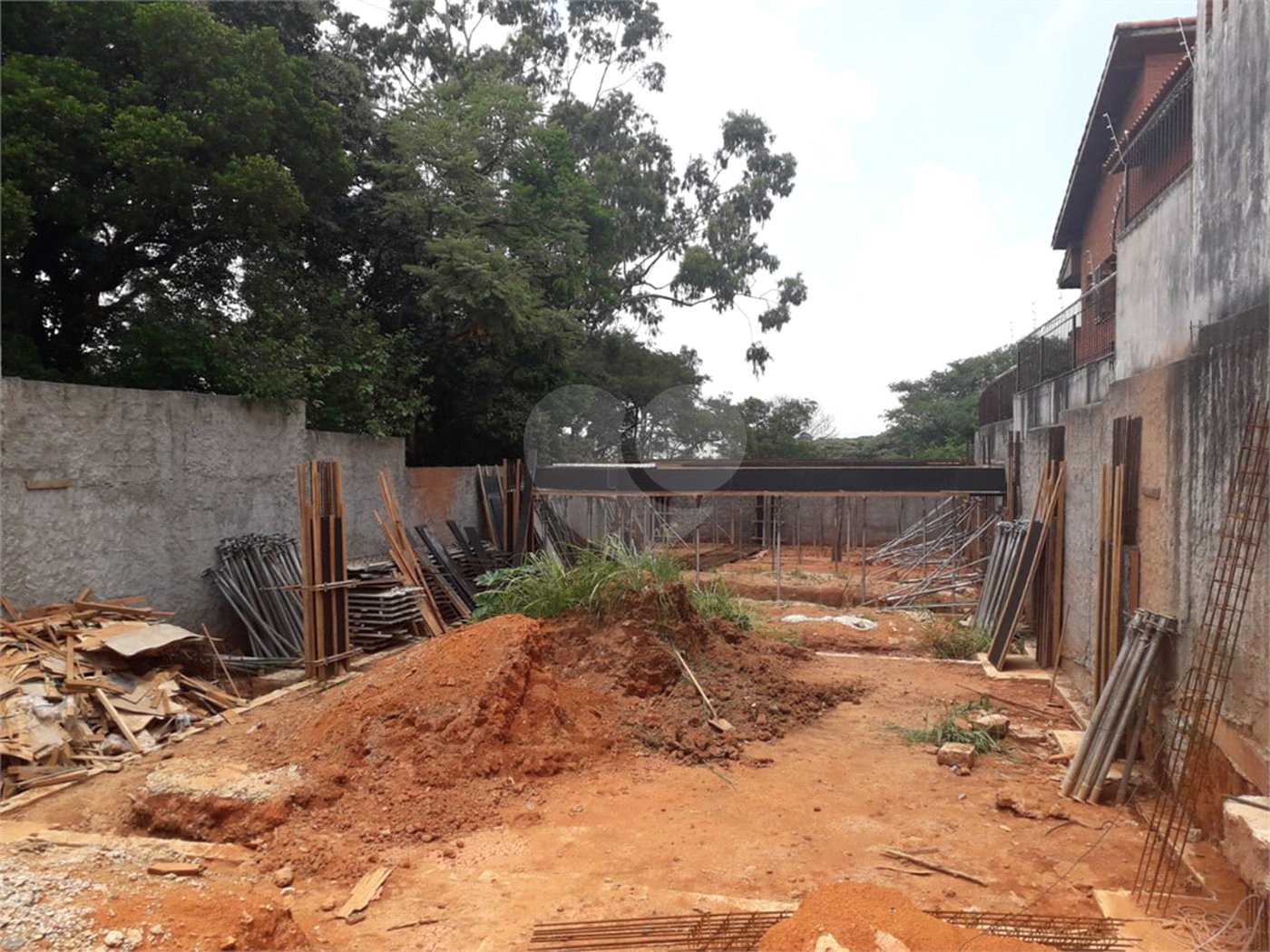 Casa à venda com 1 suíte no condomínio 1, São Paulo - SP