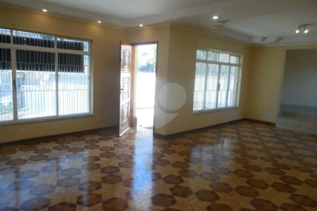 Casa Térrea à venda com 5 quartos, sendo 1 suíte, em Jardim Franca, São Paulo, SP