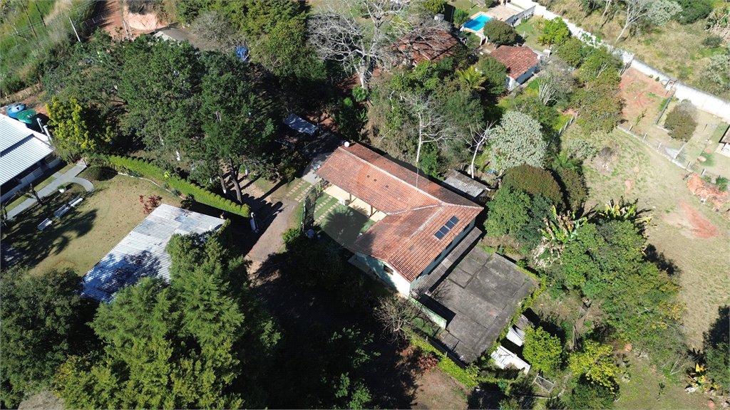 Chácara à venda com 3 quartos, sendo 2 suítes, em Jardim Estância Brasil, Atibaia, SP