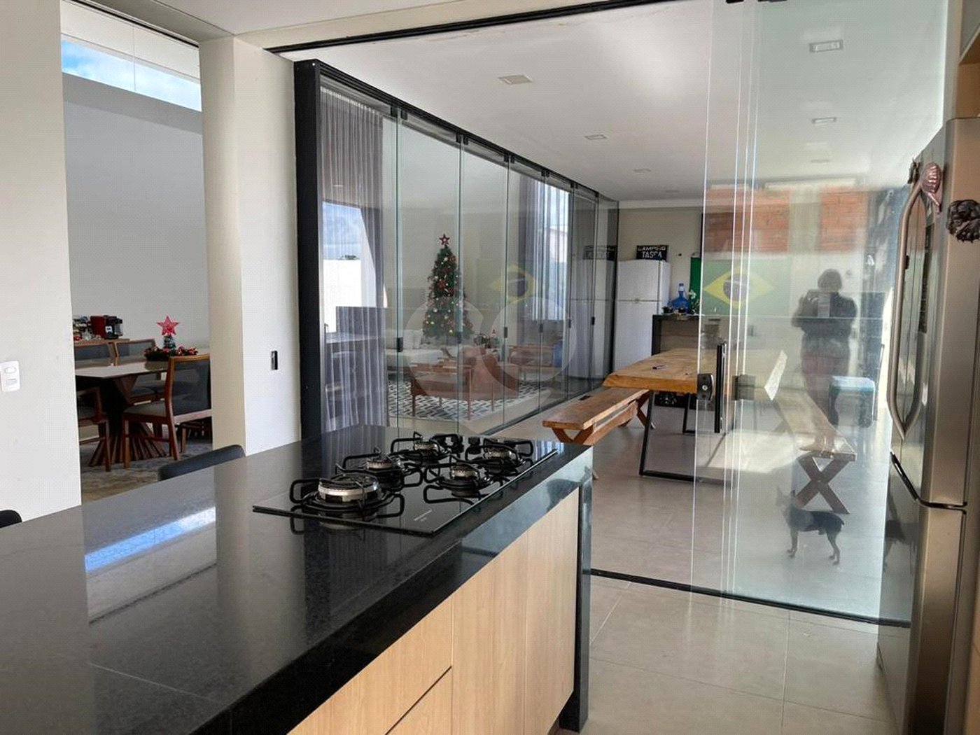 Casa à venda com 4 suítes no condomínio Fazenda Jequitibá, Sorocaba - SP