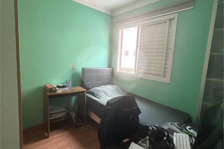 Casa à venda com 3 quartos, sendo 1 suíte, no condomínio Vila das Cores, São Paulo - SP