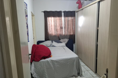 Casa à venda com 2 quartos, sendo 1 suíte,  em Jardim Wanel Ville V, Sorocaba, SP