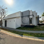 Casa à venda com 3 quartos, sendo 1 suíte, no condomínio Jd. Parque Alvorada, Araraquara - SP