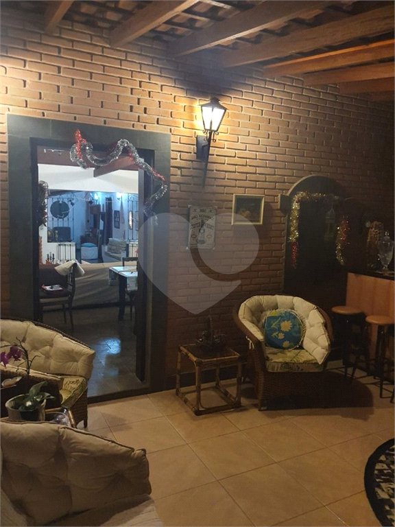 Sítio à venda com 6 quartos, sendo 5 suítes,  em Curral, Ibiúna, SP