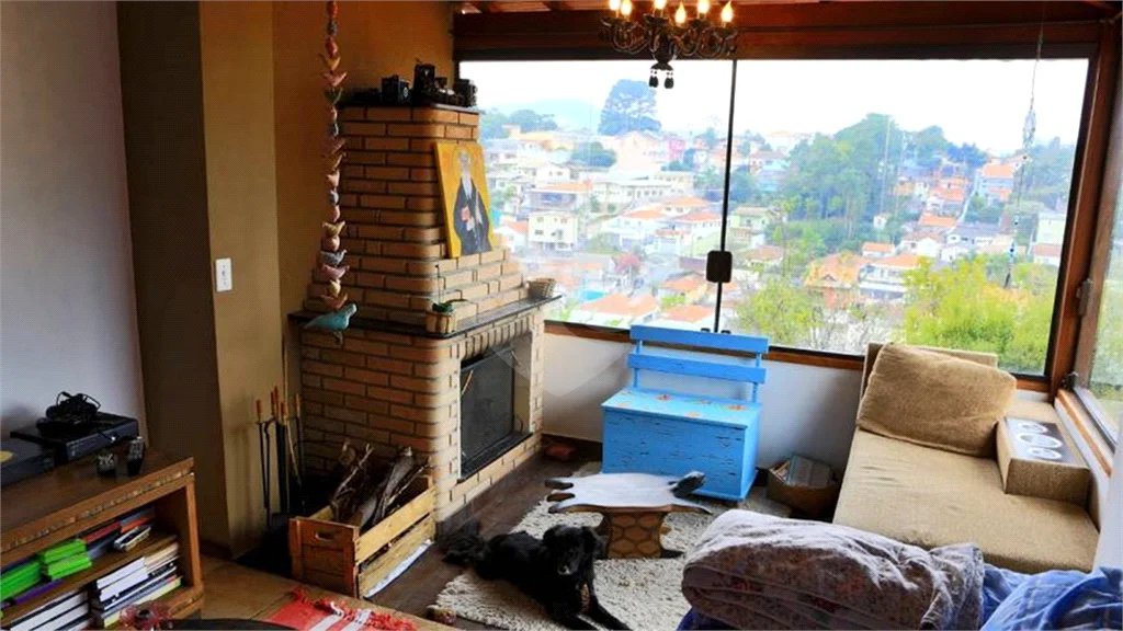 Sobrado à venda com 3 quartos, sendo 1 suíte, em Tremembé, São Paulo, SP