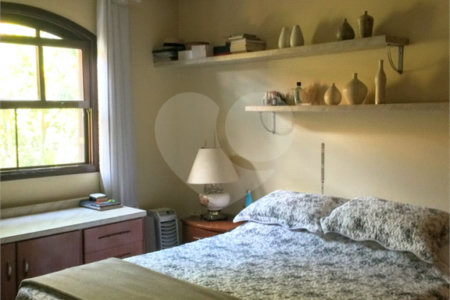 Casa à venda com 4 quartos, sendo 2 suítes, no condomínio Vinhas da Vista Alegre - Lado Sede, Vinhedo - SP
