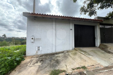 Casa à venda com 2 quartos, sendo 1 suíte,  em Portal dos Pinheiros Iii, Itapetininga, SP