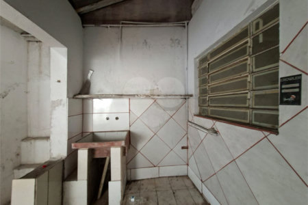 Casa à venda com 2 quartos, sendo 1 suíte, em Vila Galvão, Guarulhos, SP