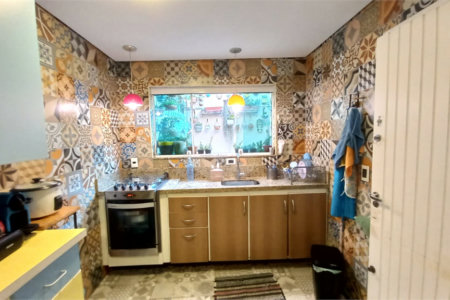 Casa à venda com 3 quartos, sendo 1 suíte, em Jardim Esmeralda, São Paulo, SP