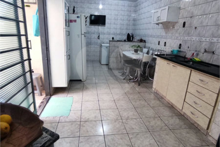 Sobrado à venda com 3 quartos, sendo 1 suíte, em Campos Elíseos, Ribeirão Preto, SP