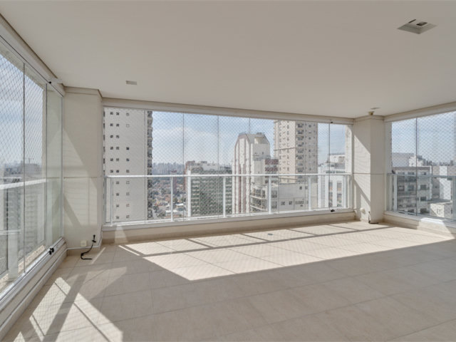 Apartamento à venda com 4 suítes em Campo Belo, São Paulo, SP