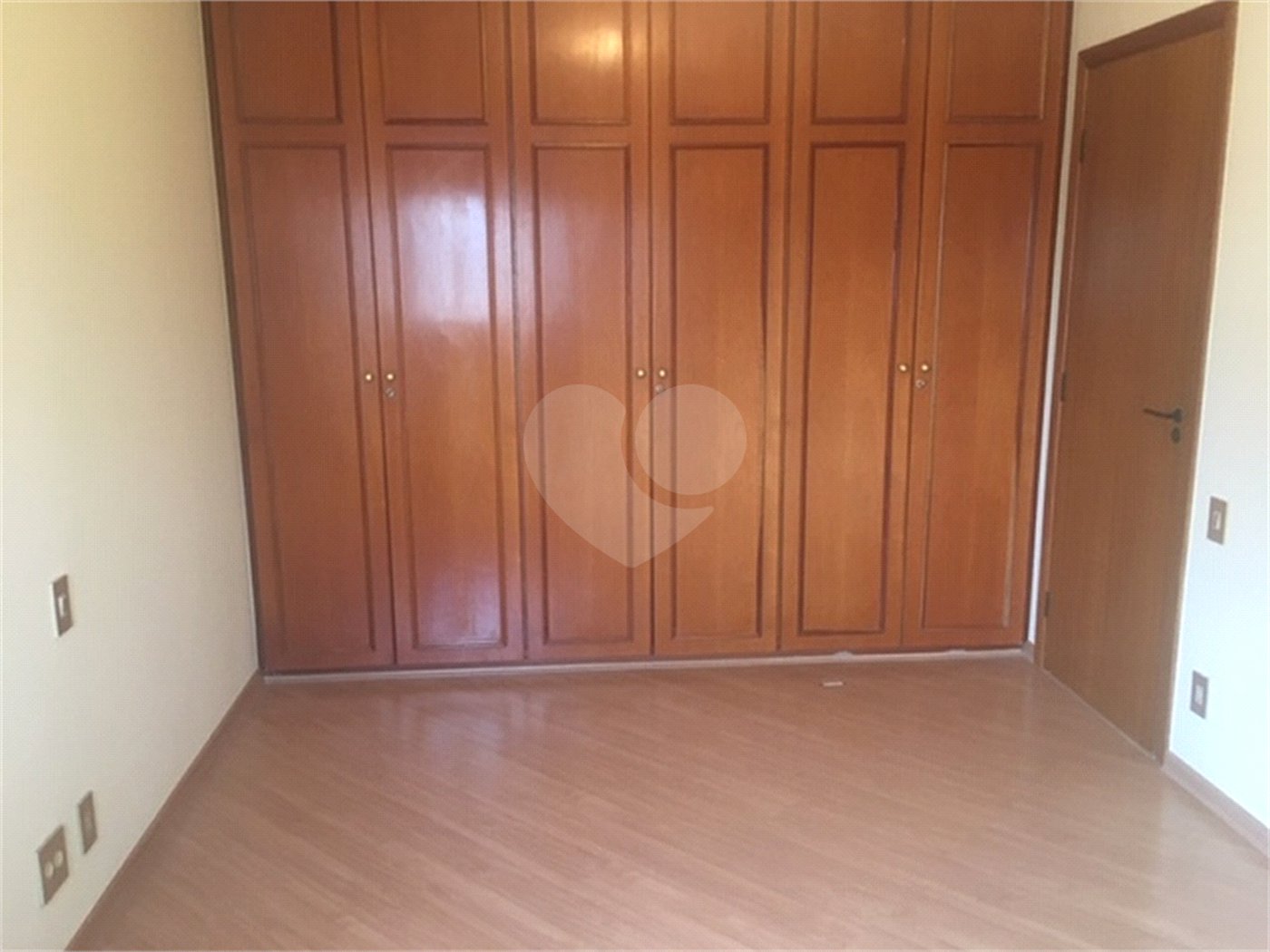 Apartamento para alugar com 3 quartos, sendo 1 suíte, em Brooklin, São Paulo, SP