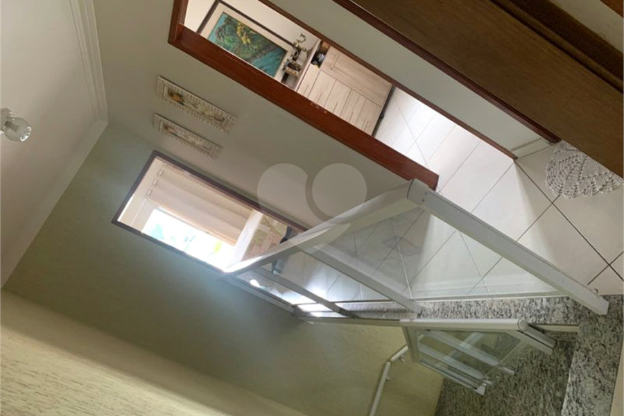 Sobrado à venda com 4 quartos, sendo 1 suíte, em Horto, São Paulo, SP