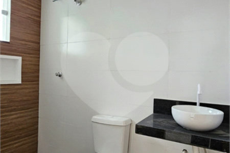 Casa à venda com 2 suítes no condomínio Loteamento Monte Libano, Rio de Janeiro - RJ