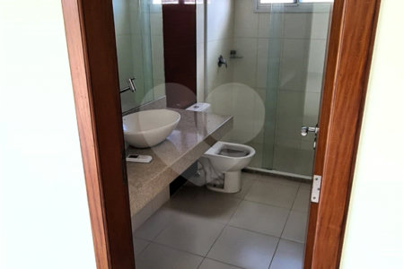 Casa à venda com 3 quartos, sendo 1 suíte, em Outerio da Glória, Porto Seguro, BA