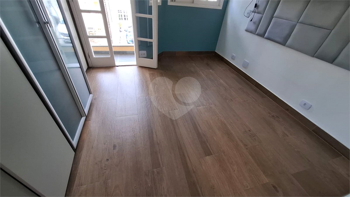Casa à venda com 2 suítes no condomínio Village Palmas, São Paulo - SP