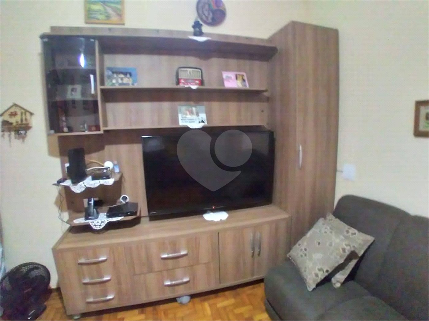 Casa + salão comercial na Vila Vista Alegre