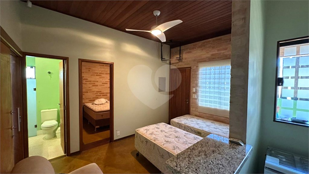 Casa para venda no Condomínio Vivenda do Broa.