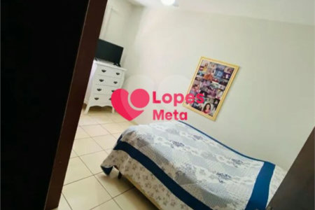 CASA A VENDA, NO BAIRRO JARDIM SATÉLITE, 3 DORMITORIOS 1 SENDO SUÍTE, 4VAGAS DE GARAGEM, SJC/SP