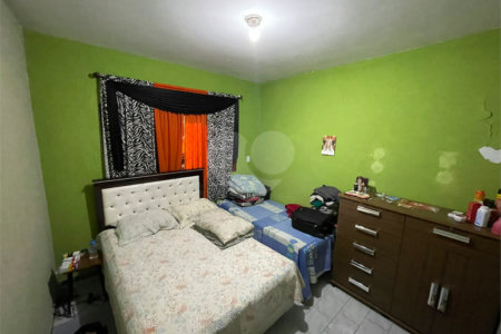 Duas casas para venda no mesmo terreno na Vila Celina