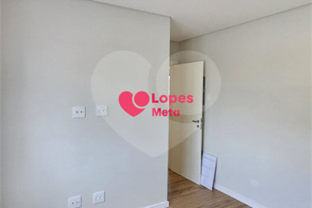 Casa à venda com 4 quartos, sendo 2 suítes, no condomínio Reserva Aruanã, São José dos Campos - SP