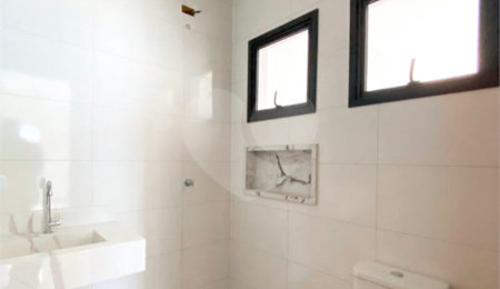 Casa à venda com 2 quartos, sendo 1 suíte,  no condomínio Residencial Beija Flor, Atibaia - SP