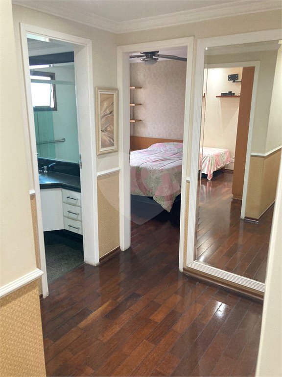 Apartamento à venda com 4 quartos, sendo 1 suíte, em Cidade Mãe do Céu, São Paulo, SP
