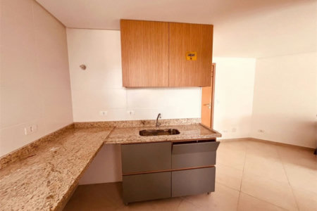 Apartamento com Varanda Gourmet em Condomínio Clube na Enseada – 2 Dormitórios