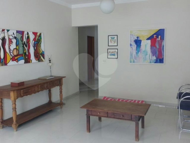 Sobrado à venda com 3 quartos, sendo 1 suíte,  em Tremembé, São Paulo, SP