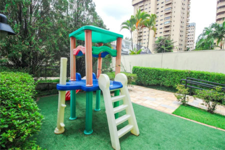 Apartamento à venda com 3 suítes em Real Parque, São Paulo, SP