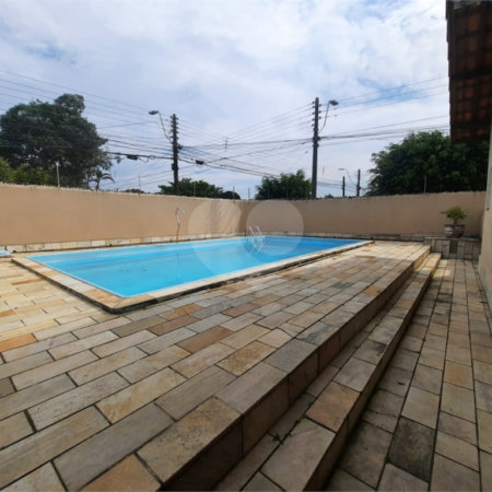 Casa à venda com 3 quartos, sendo 1 suíte,  em Jardim Aruan, Caraguatatuba, SP
