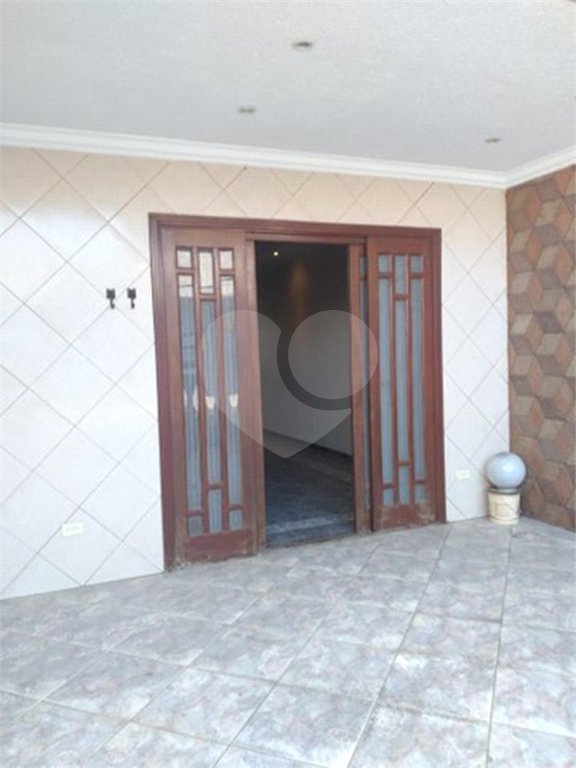 Sobrado à venda com 3 quartos, sendo 1 suíte, em Tremembé, São Paulo, SP