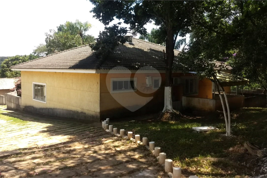 Casa à venda com 8 quartos, sendo 4 suítes, em Santa Inês, Mairiporã, SP