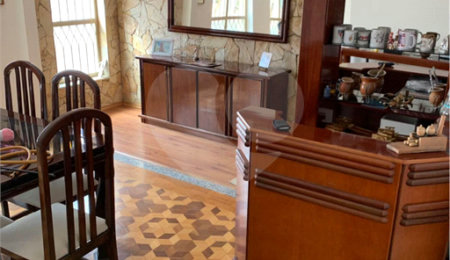 Casa à venda com 4 quartos, sendo 2 suítes,  no Centro, Mairinque, SP