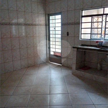Casa à venda com 4 quartos, sendo 1 suíte, em Protestantes, Votorantim, SP