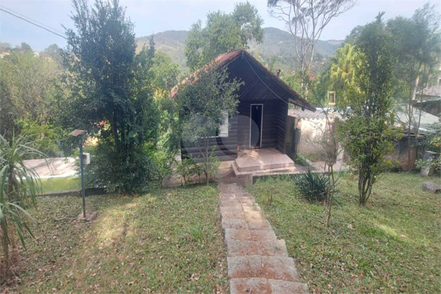 Casa à venda com 3 quartos no condomínio Cinco Lagos, Mairiporã - SP