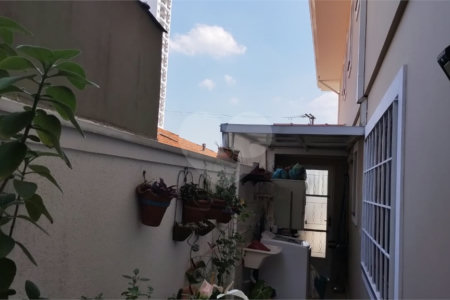 Sobrado à venda com 3 suítes em Ferreira, São Paulo, SP
