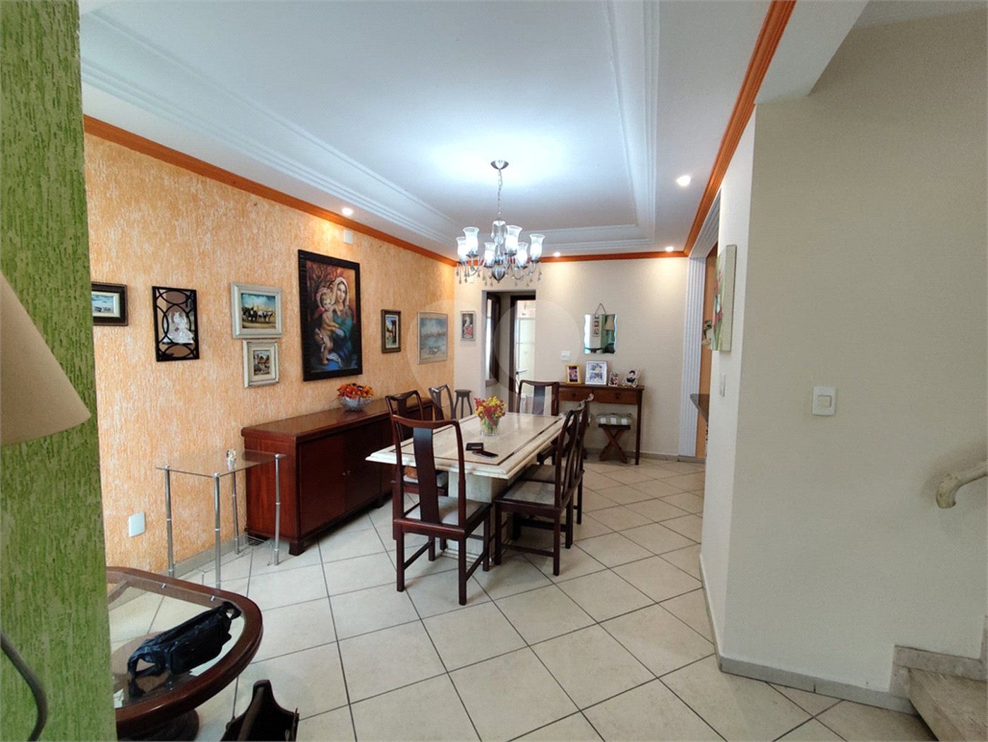 Sobrado à venda com 3 quartos, sendo 2 suítes, em Vila Romão, Salto, SP
