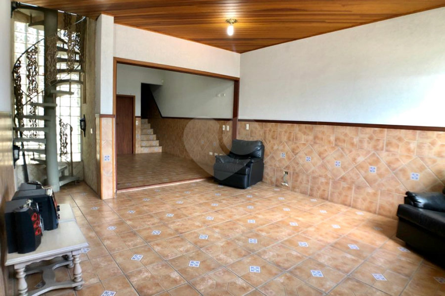 Sobrado à venda com 3 quartos, sendo 2 suítes,  em Tucuruvi, São Paulo, SP