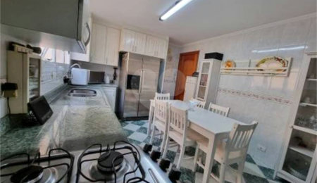 Apartamento à venda com 3 quartos, sendo 1 suíte,  em Vila Mariana, São Paulo, SP