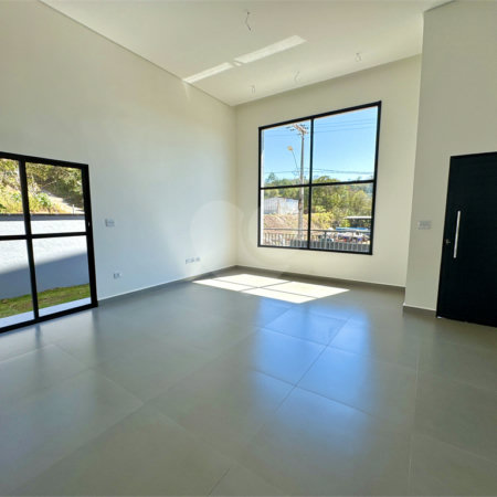 Casa Térrea à venda com 3 quartos, sendo 1 suíte, em Pinheirinho, Atibaia, SP